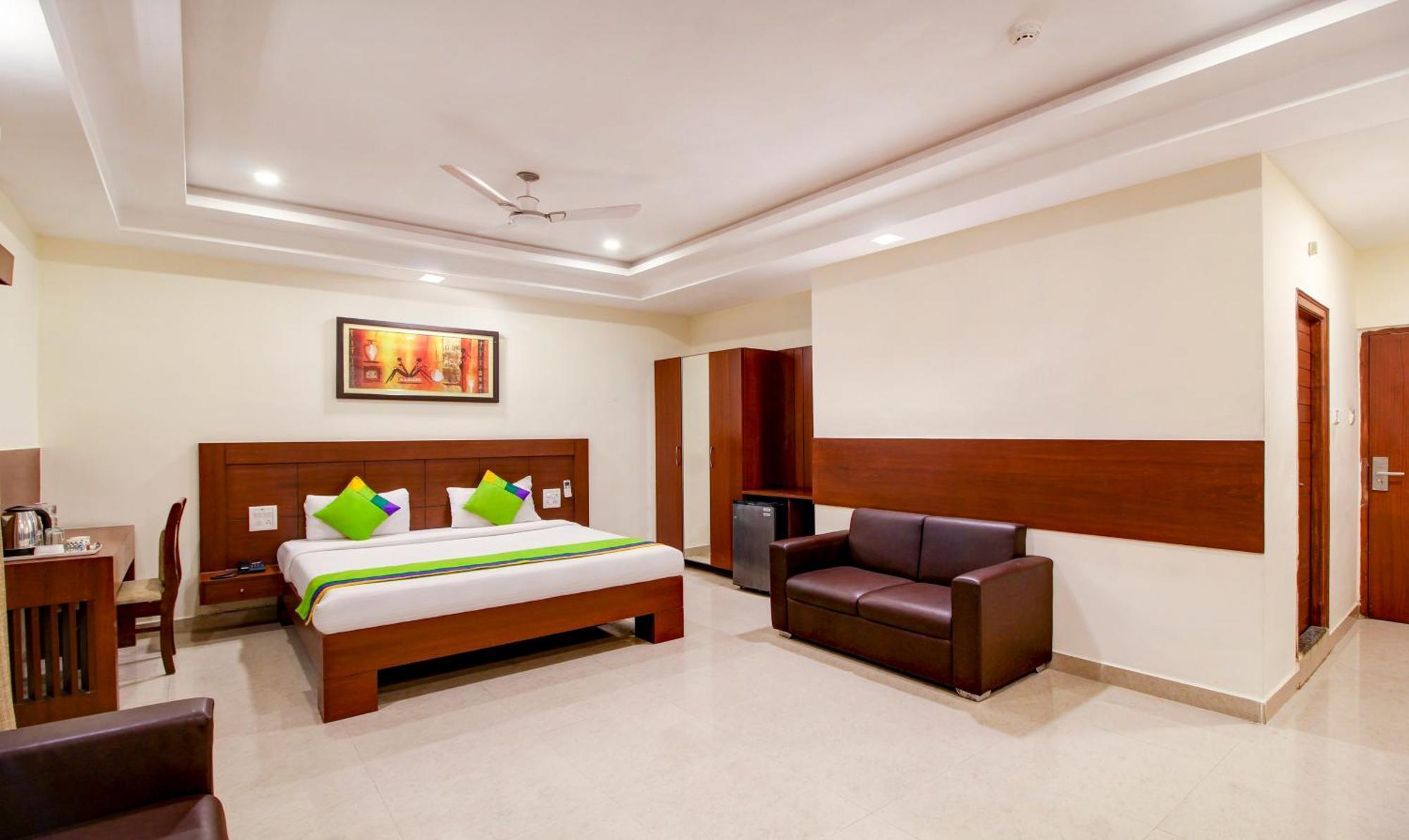 Treebo Trend Hotel Jp Plaza Nampally Hyderabad Bagian luar foto